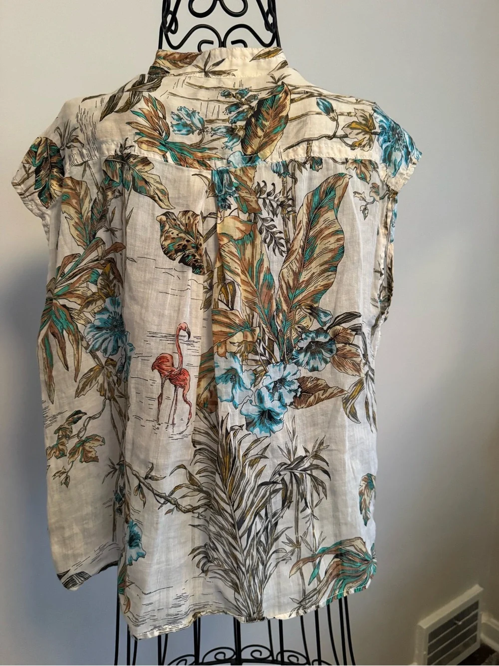 Banana Republic sleeveless casual
